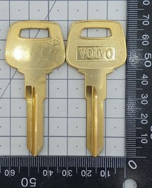 (주)전국열쇠공사 , 볼보93 (S-689)